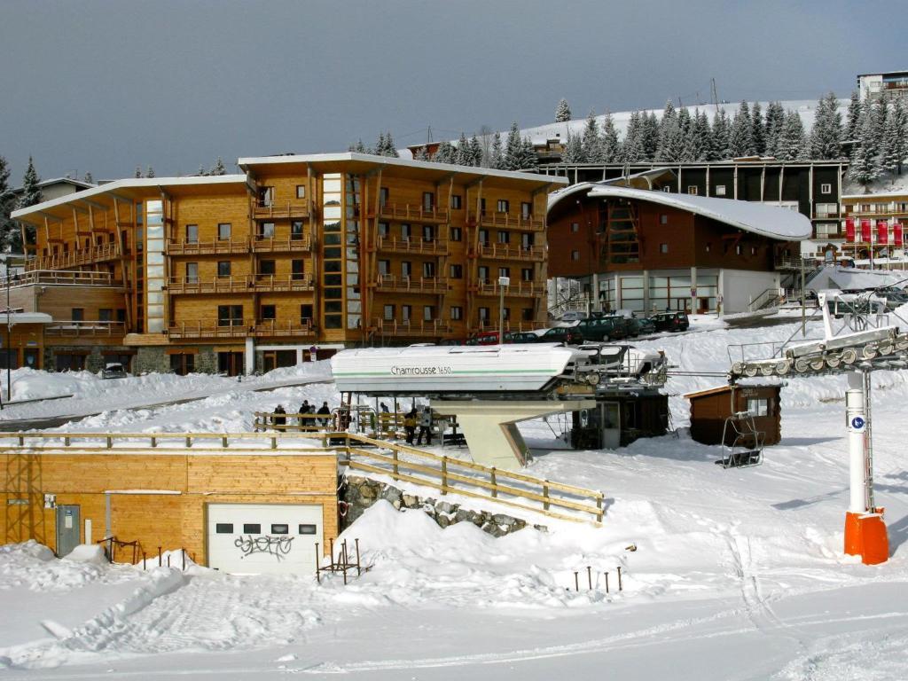 Les Balcons De Recoin - Chamrousse Aparthotel Exterior photo