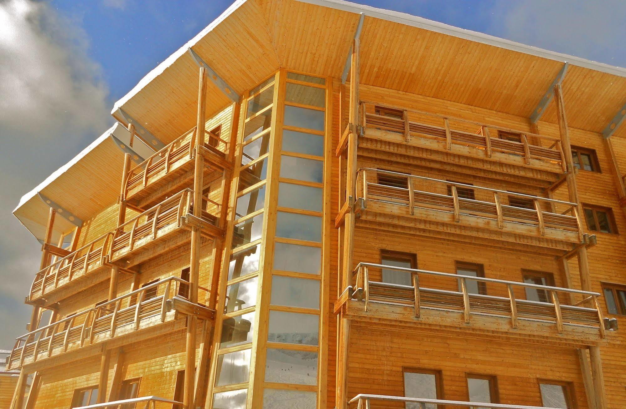 Les Balcons De Recoin - Chamrousse Aparthotel Exterior photo