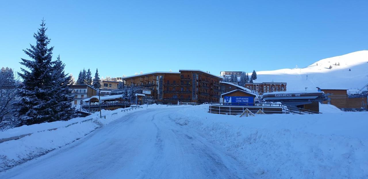 Les Balcons De Recoin - Chamrousse Aparthotel Exterior photo